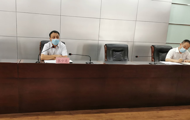 市教育局二级调研员张少亮讲话。.jpg