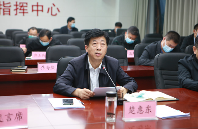 郑州市教育局党组书记、局长楚惠东讲话。.jpg