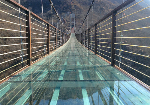 翠屏山玻璃桥图片