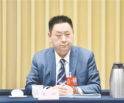 春潮澎湃东风劲 扬帆逐浪再出发 - 郑州市人民政府