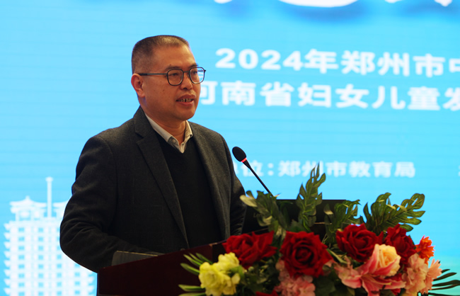 郑州市教育局督学曹章成讲话.jpg